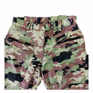 Cute Camo Snowboard/Ski Pants